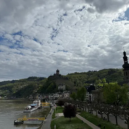 Mosel River View Attic - Up To 3 Guests , 3rd Floor *