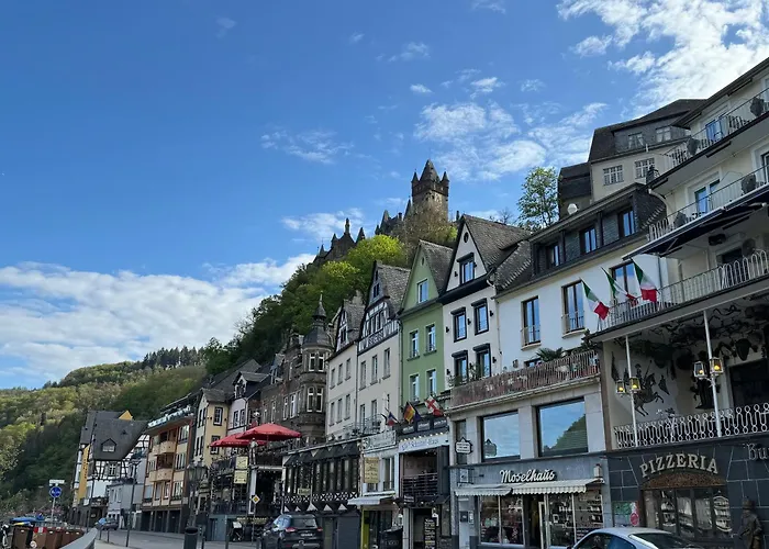 Apartamento Mosel River View Attic - Up To 3 Guests , 3rd Floor *