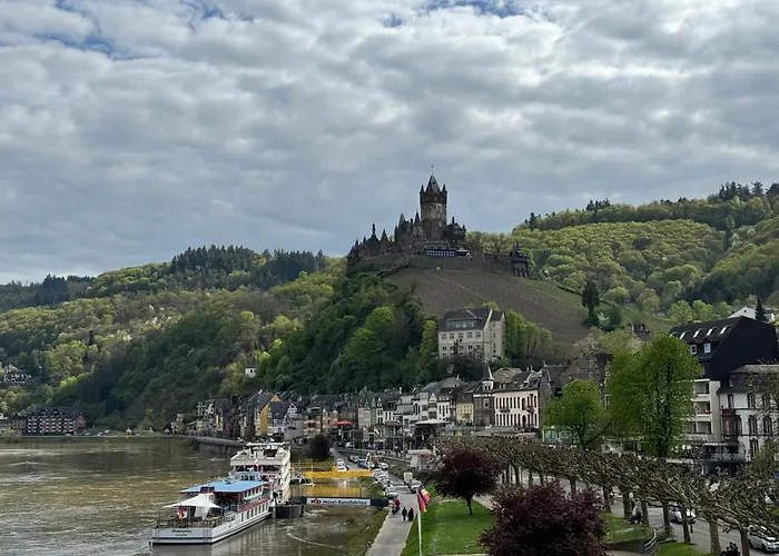Mosel River View Attic - Up To 3 Guests , 3rd Floor Cochem