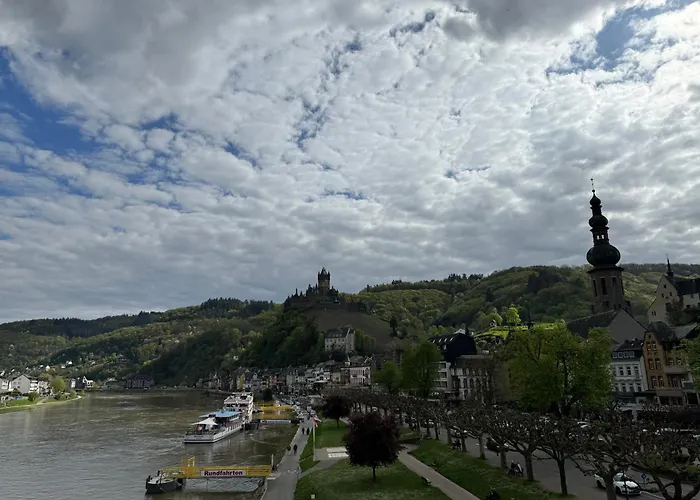 Mosel River View Attic - Up To 3 Guests , 3rd Floor *