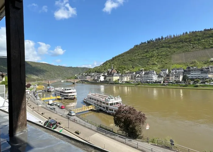 Mosel River View Attic - Up To 3 Guests , 3rd Floor Apartamento